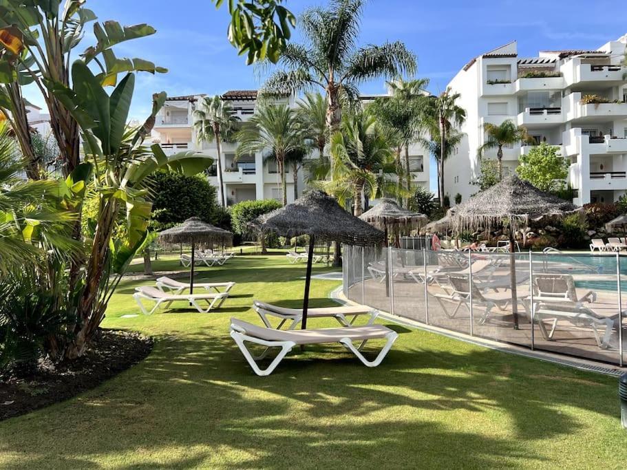 Costalita Beach Apartamento En エステポナ エクステリア 写真