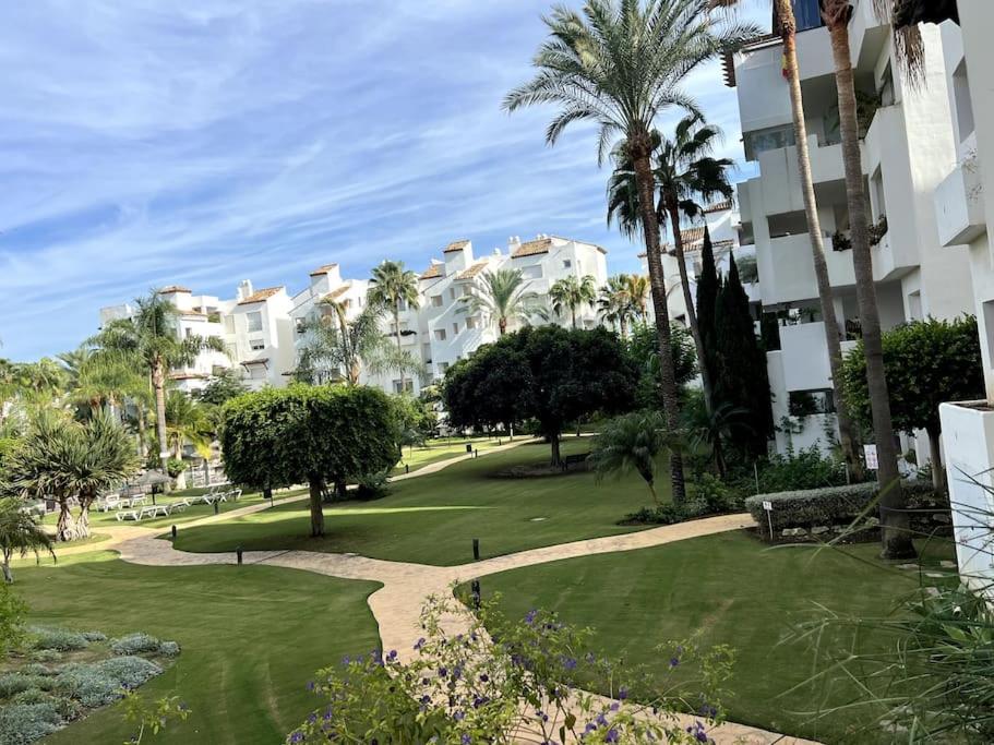 Costalita Beach Apartamento En エステポナ エクステリア 写真