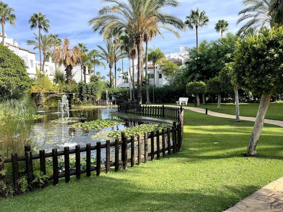 Costalita Beach Apartamento En エステポナ エクステリア 写真